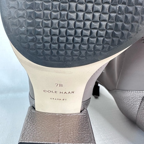 Cole Haan Women's Gray Ankle Boots Size 7 Pre-owned - Picture 10 of 16